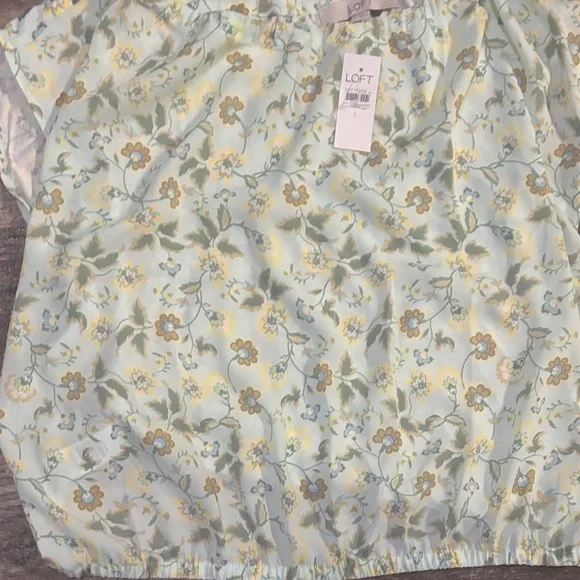 LOFT Women's Garden Floral Bubble Hem Sleeveless Blouse - Picture 8 of 8